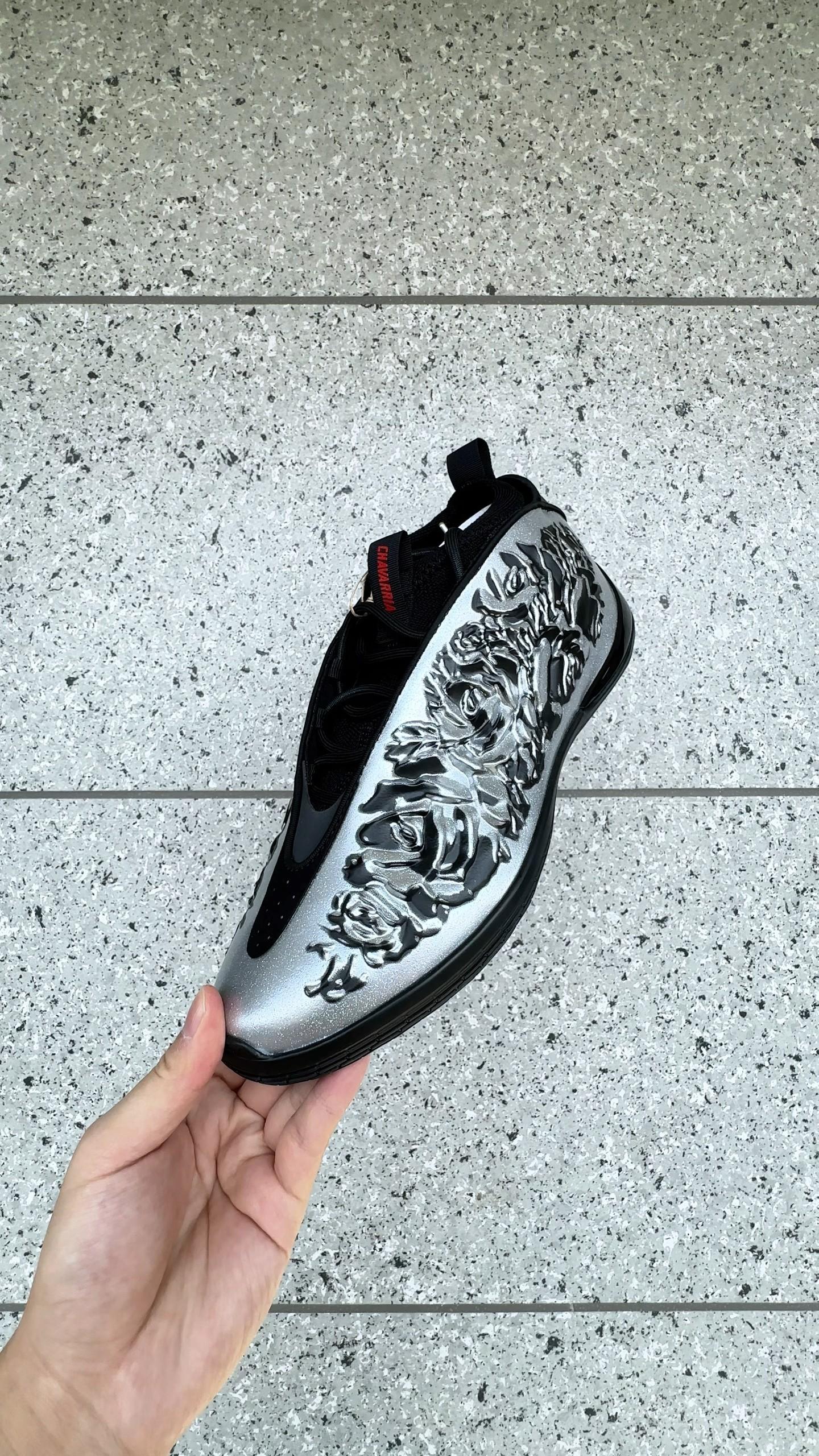 时装感篮球鞋?这双 Harden 10 给答案